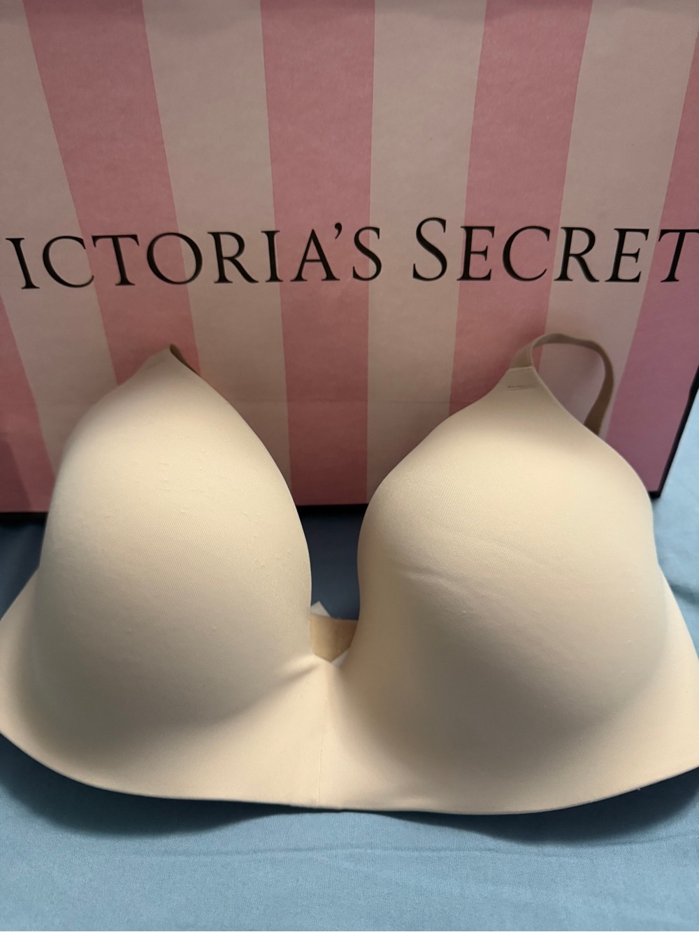 Victoria's Secret Nude Seamless T-Shirt Bra